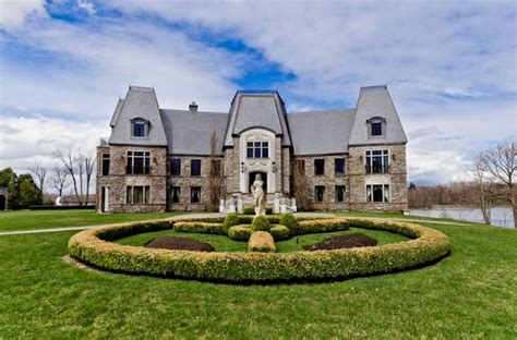 celine dion montreal home for sale|celine dion water mansion pictures.